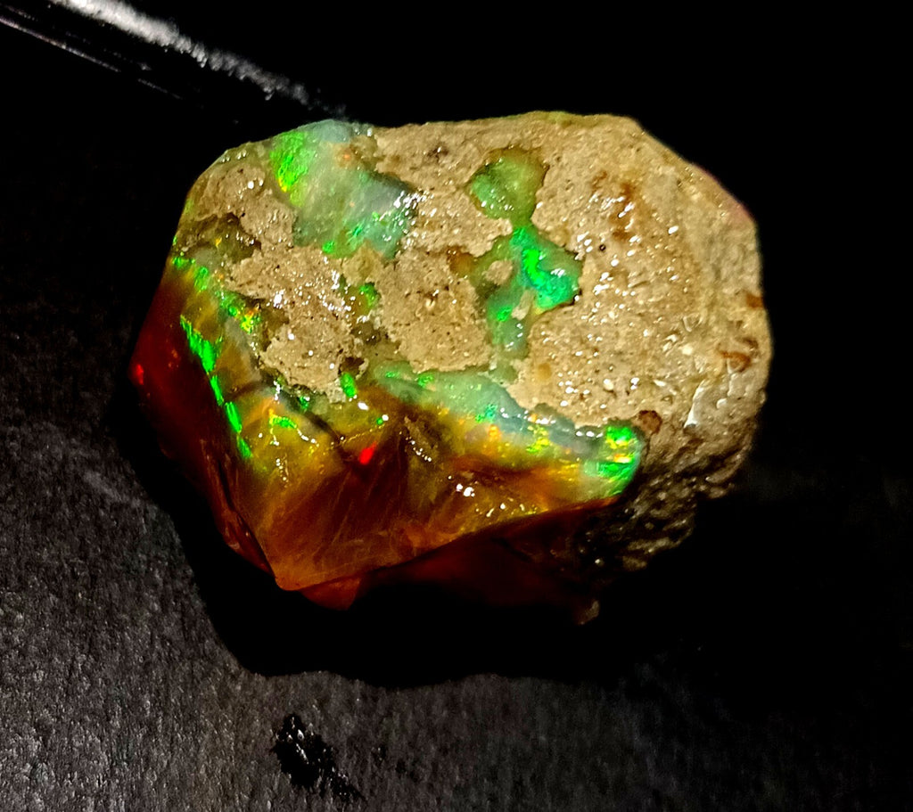A++Play of Color 89.60 Ct Natural Ethiopian Black Opal Welo Rough LOOSE GEMSTONE