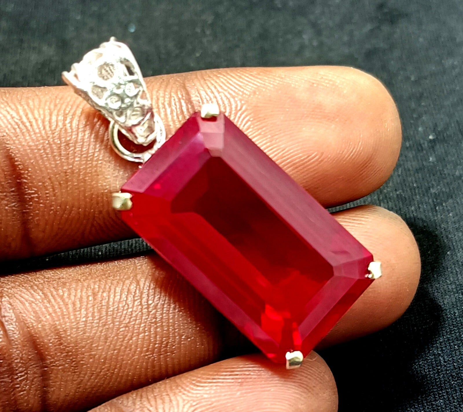 925 Sterling Silver Plated Emerald CutRuby Necklace locket Pendant 64.65 Ct