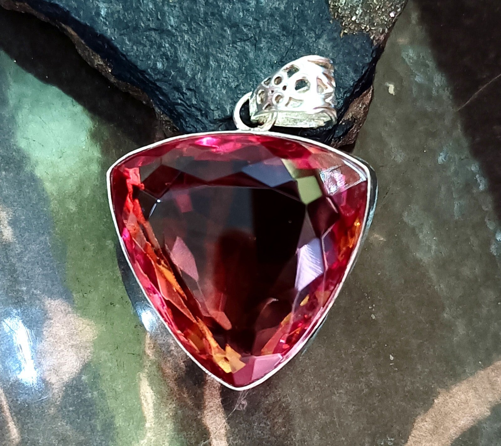 90.85 Ct Natural 7 Color Zultanite Pendant 925 Silver Loose Certified Gemstone