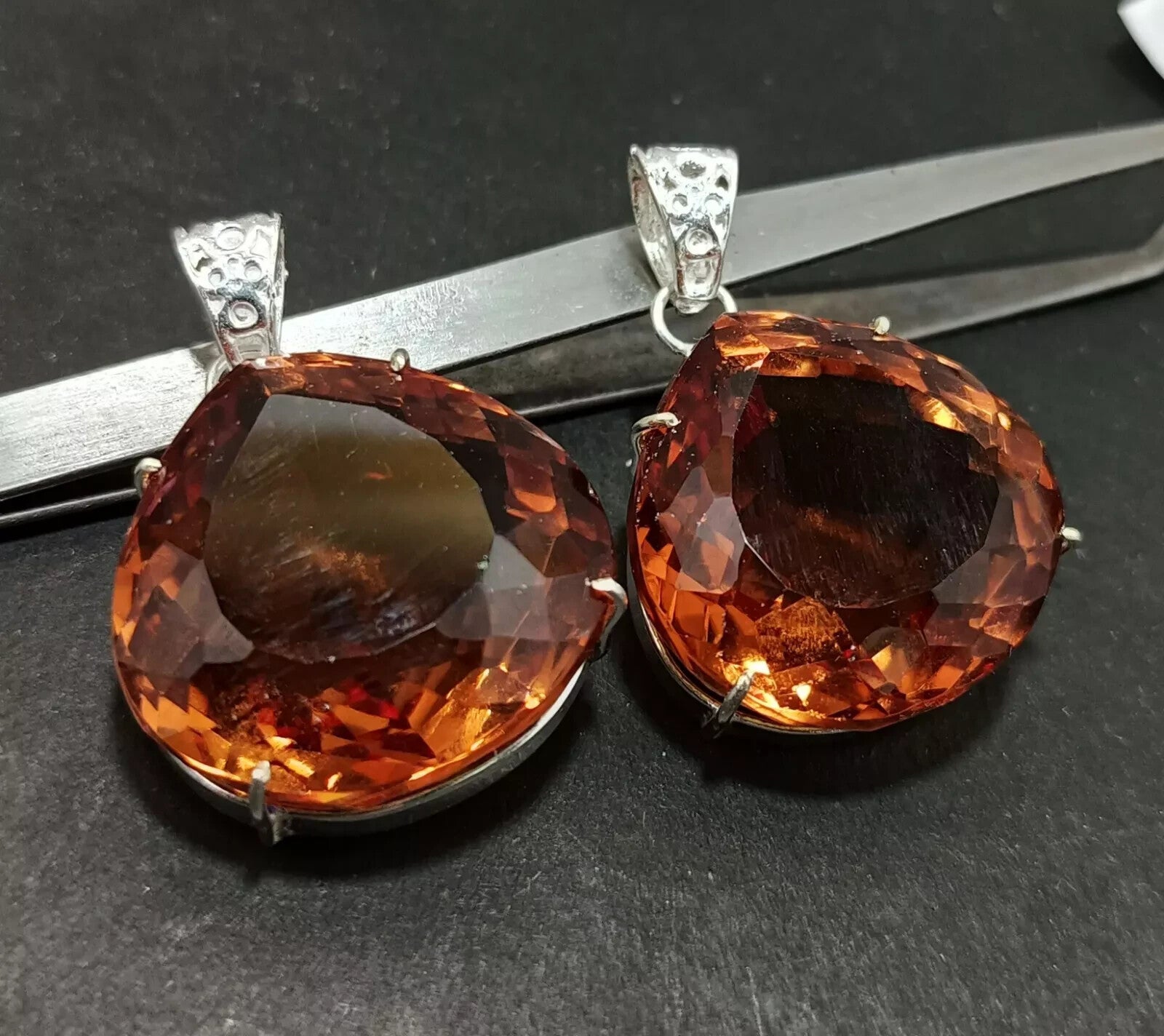 Certified 215 Ct + Natural Zultanite 7 Color Pear Pendant 925 Silver Gemstone