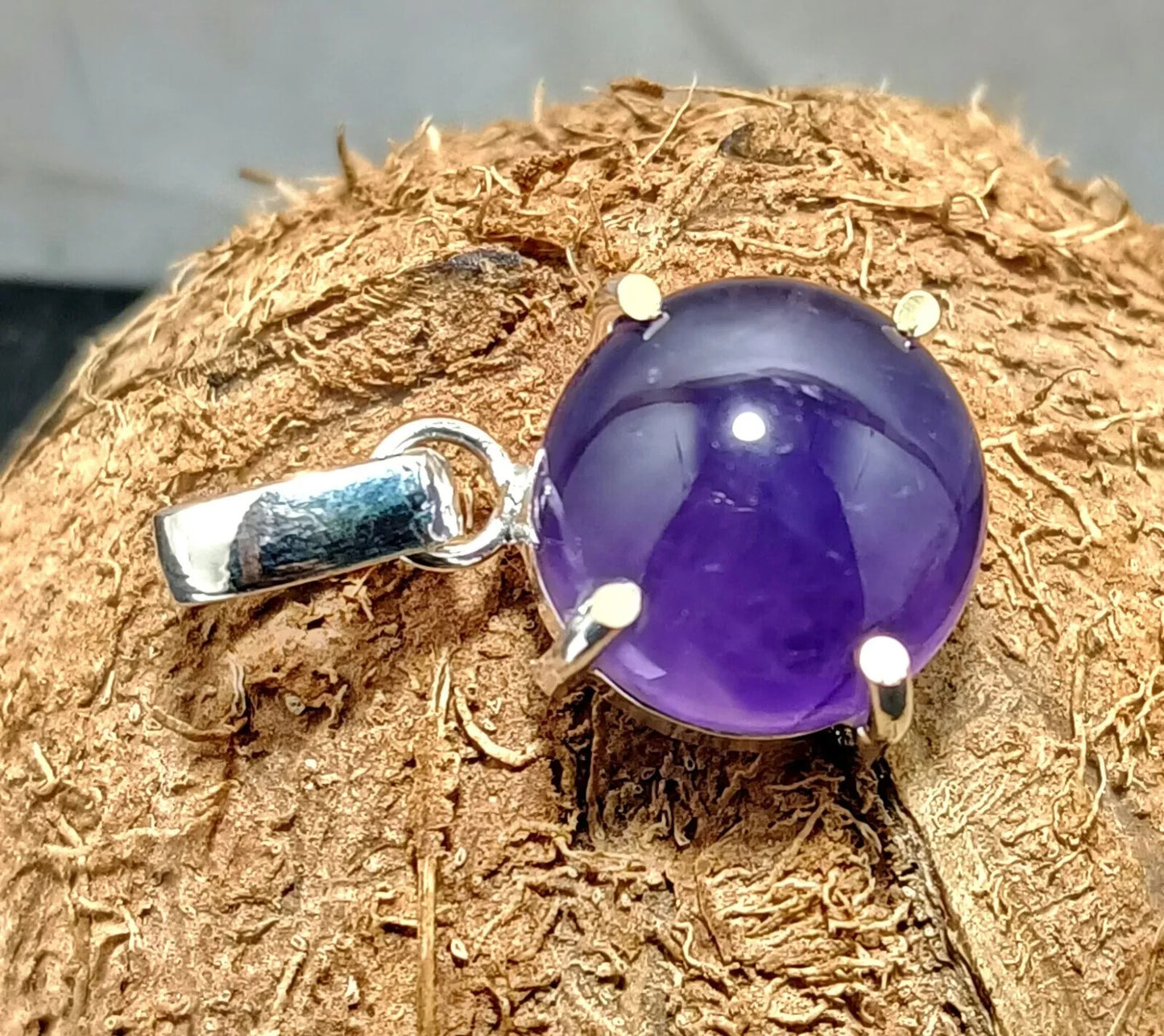 Round Cabochon Natural Violet Amethyst 27.60Ct Sterling Silver Flawless Pendant