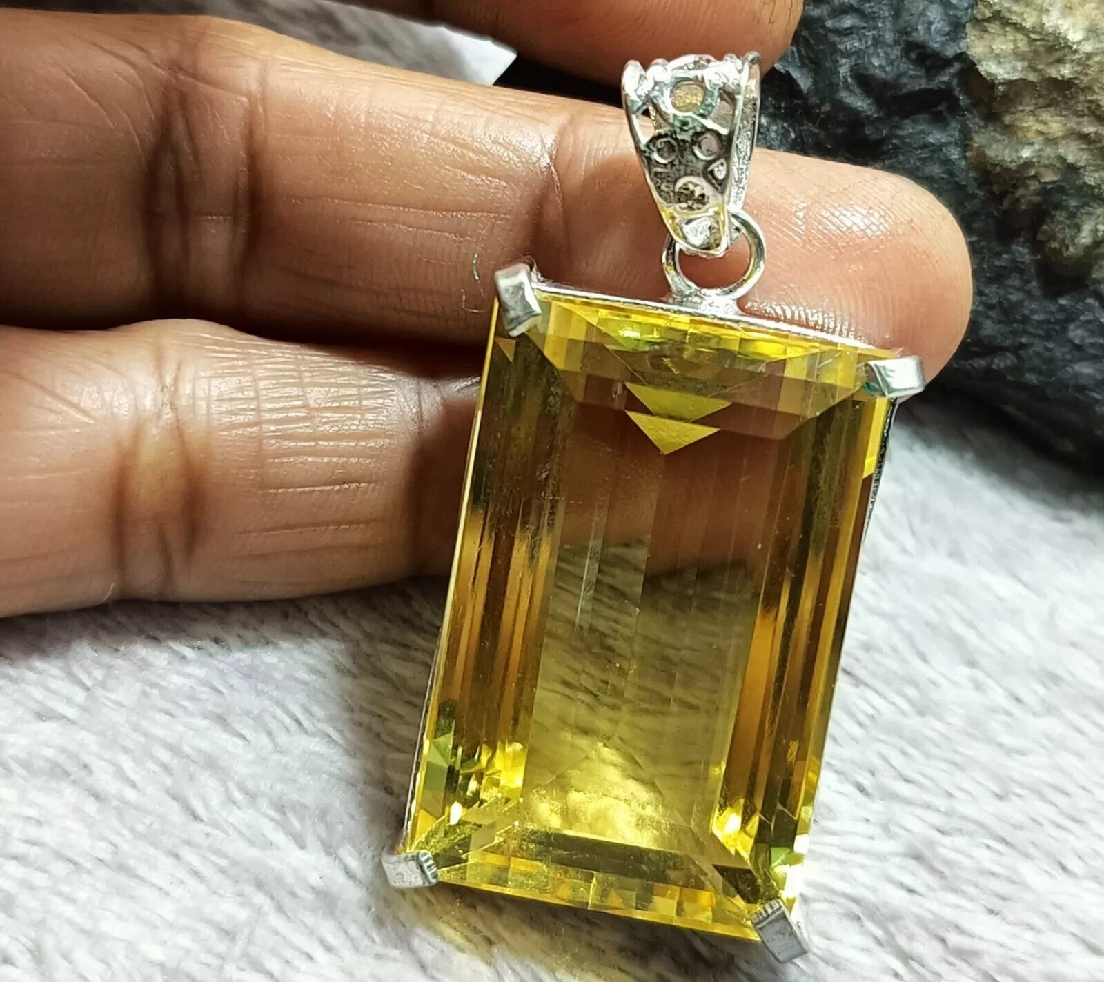 102.25 Ct EGL Certified Natural Topaz 925 Solid Silver Pendant Loose Gemstone