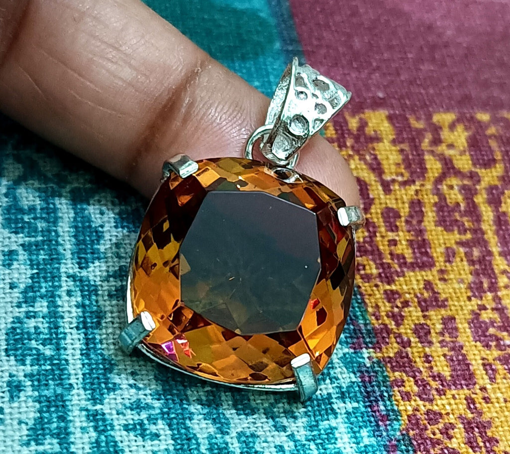 60.55 Ct Natural Zultanite 7 Color Pendant 925 Silver Loose Certified Gemstone