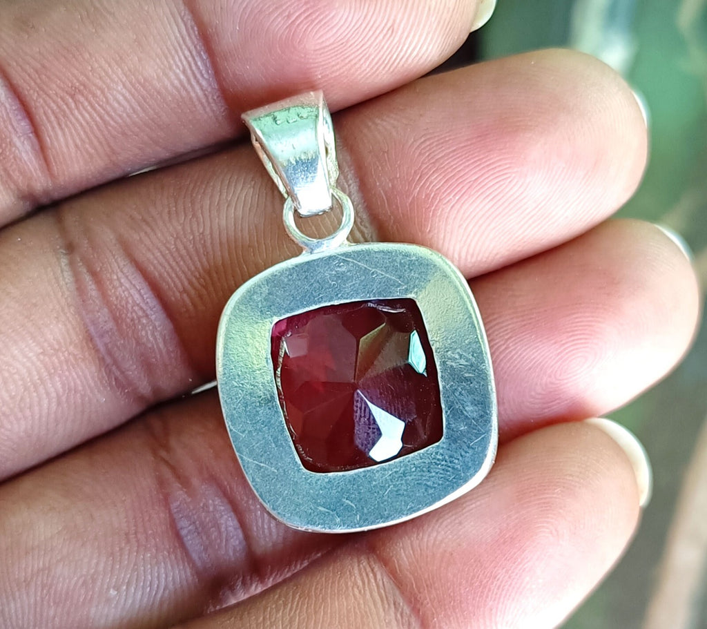 62.30 Ct Natural Zultanite 7 Color Pendant 925 Silver Loose Certified Gemstone