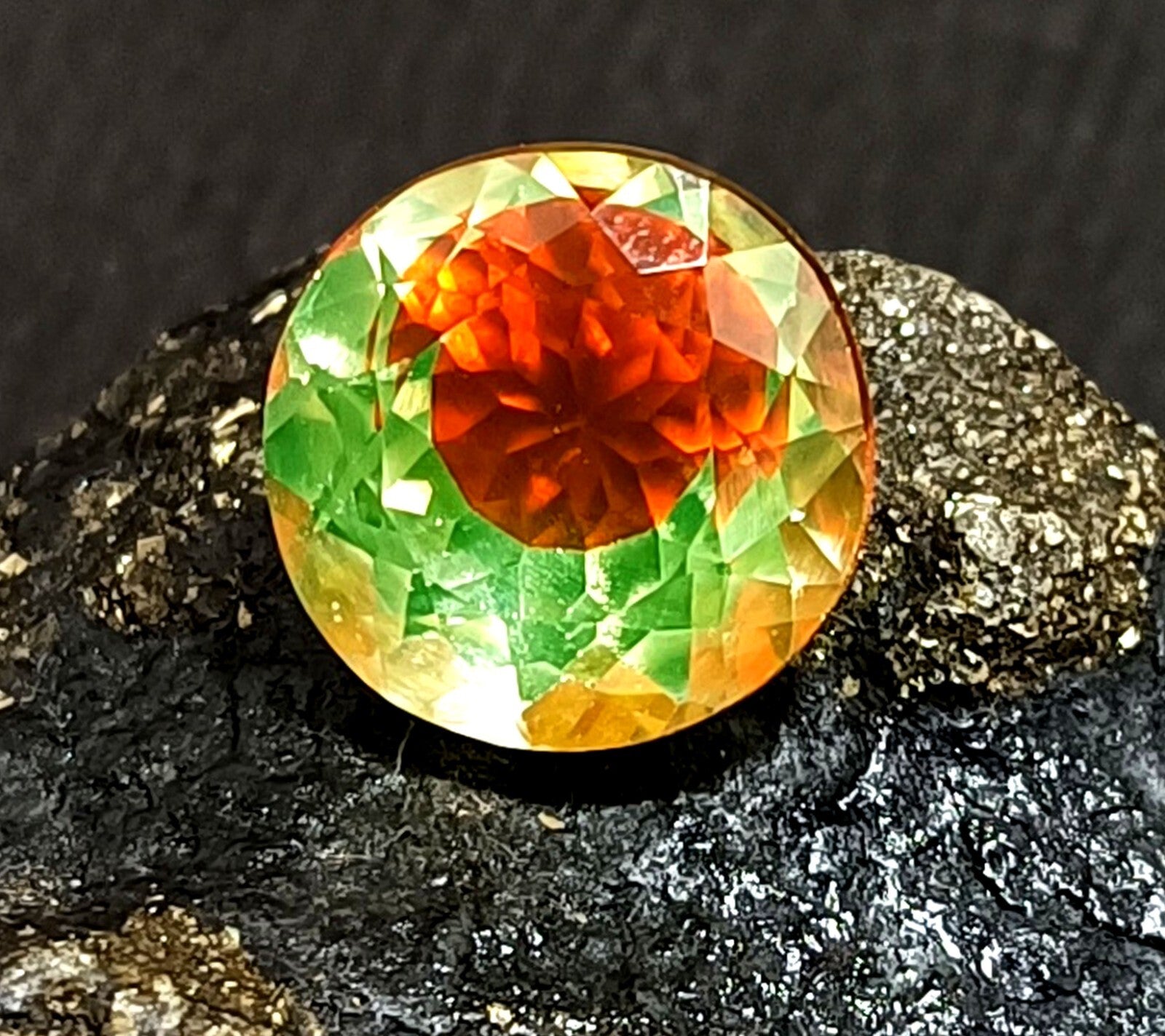 9.45 Ct A++ NATURAL Ceylon PITAMBARI Sapphire Bi-Color Certified Oval GEMSTONE