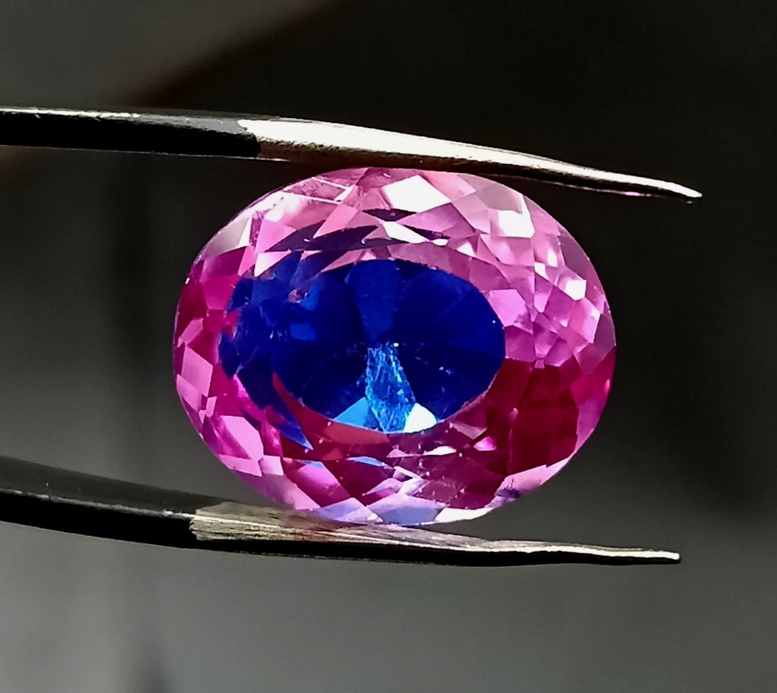 17.5 Ct A++ NATURAL Ceylon PITAMBARI Sapphire Bi-Color Certified Oval GEMSTONE