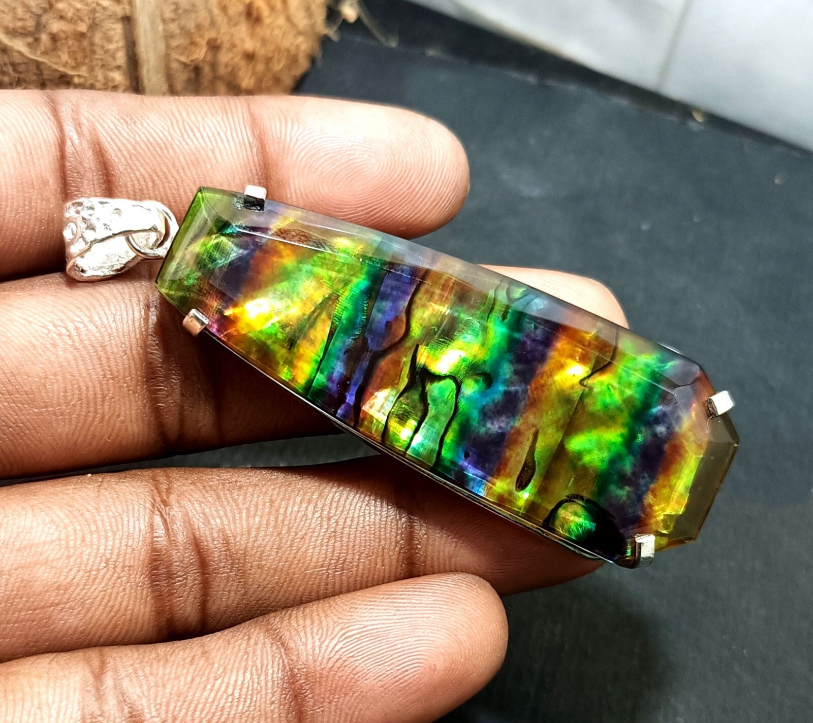 Certified 100.10 Ct Natural Ammolite 925 Solid Silver Rainbow Pendant Gemstone