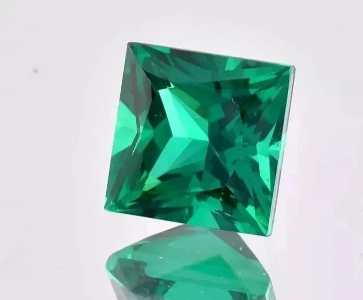 GIE Certified 7.67 Ct Princess Natural Colombian Green Emerald Loose Gemstone