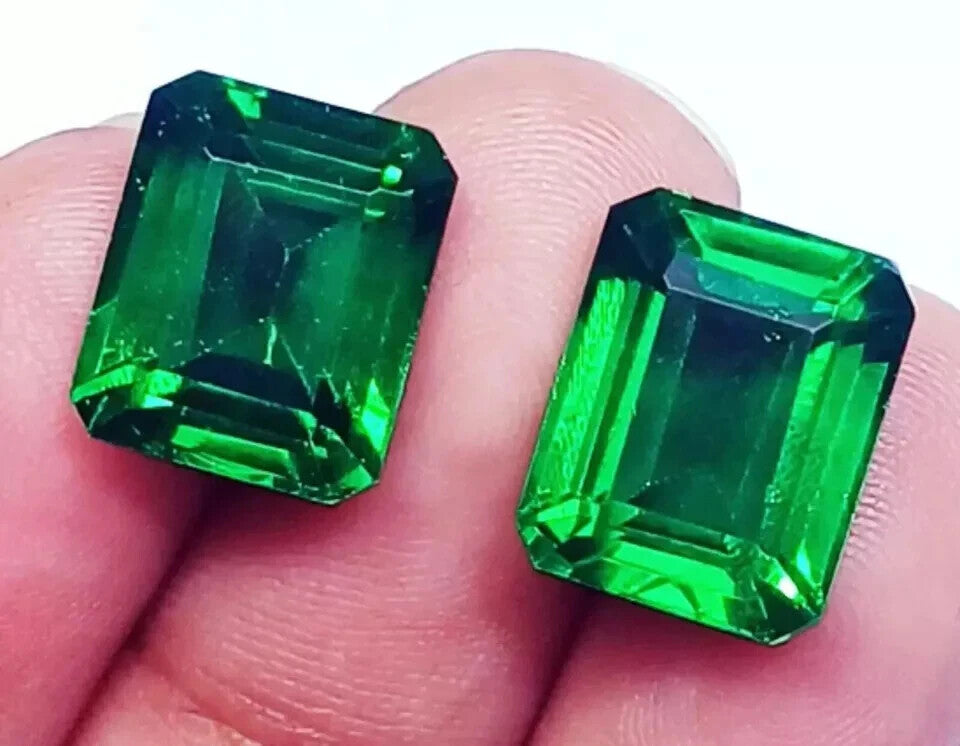 Natural Emerald Green 18.70 Ct CERTIFIED Loose Gemstone Pair