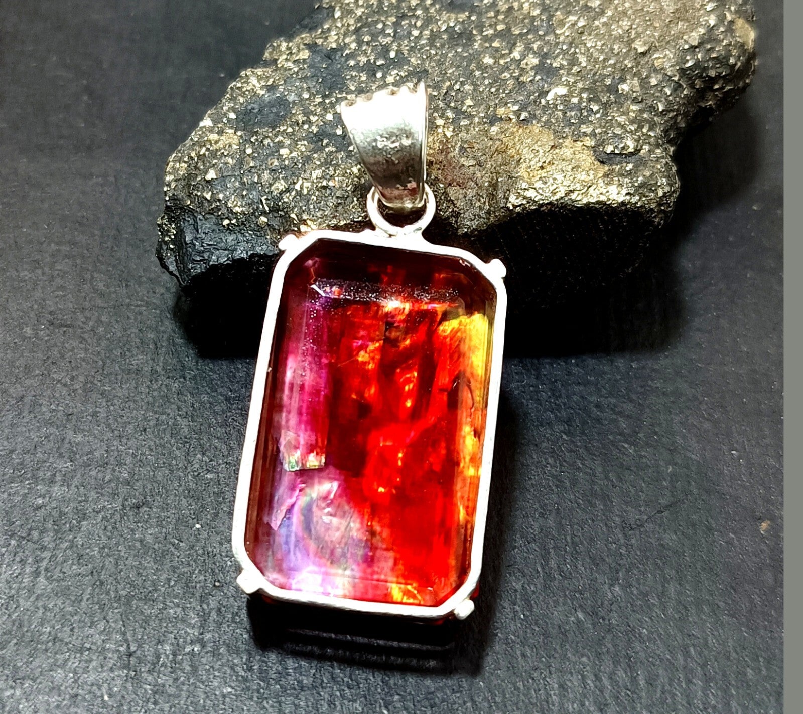 Certified 58.40  Ct Natural Ammolite 925 Solid Silver Pendant Loose Gemstone