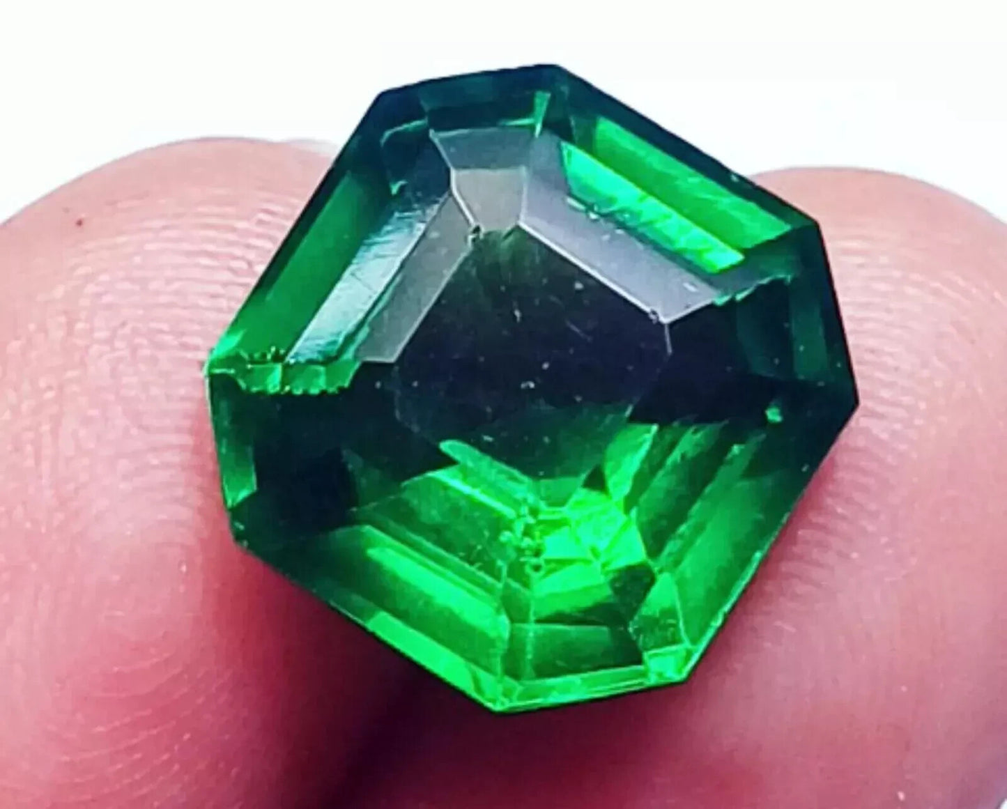 Untreated EGL Certified Flawless 9.85 Ct Natural Emerald Colombia Loose Gemstone
