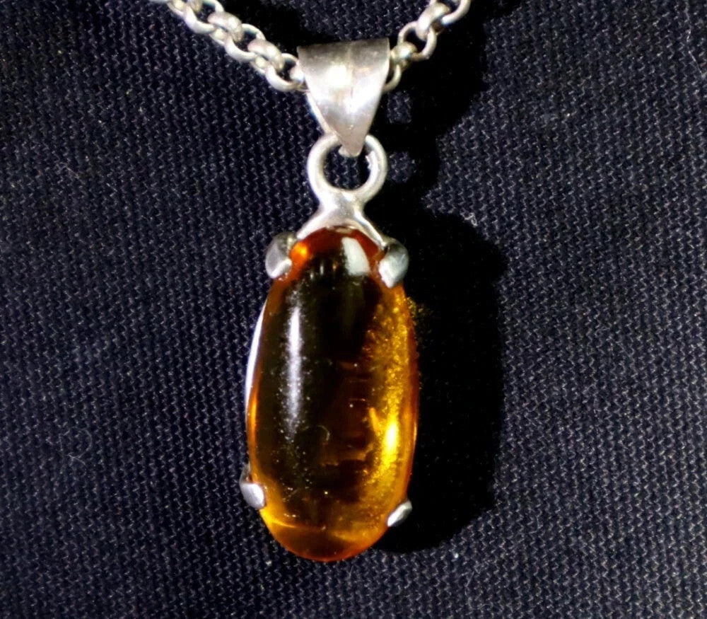15 Ct Charming Design Natural Amber 925 Sterling Silver Pendant Cabochon Cut