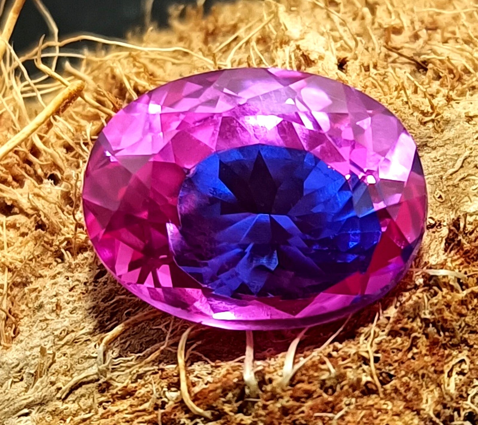 17.15 Ct A++ NATURAL Ceylon PITAMBARI Sapphire Bi-Color Certified Oval GEMSTONE