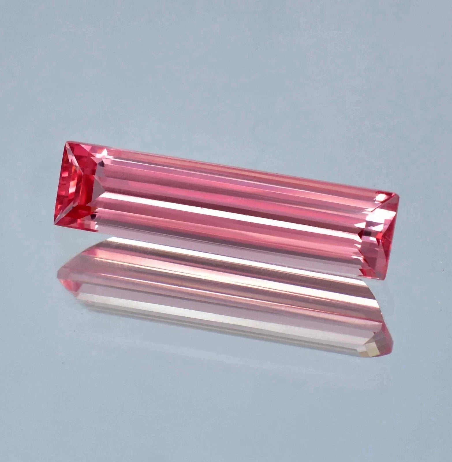 Baguette Cut 21.28 Ct Natural Padparadscha Sapphire Loose Gemstone Certified