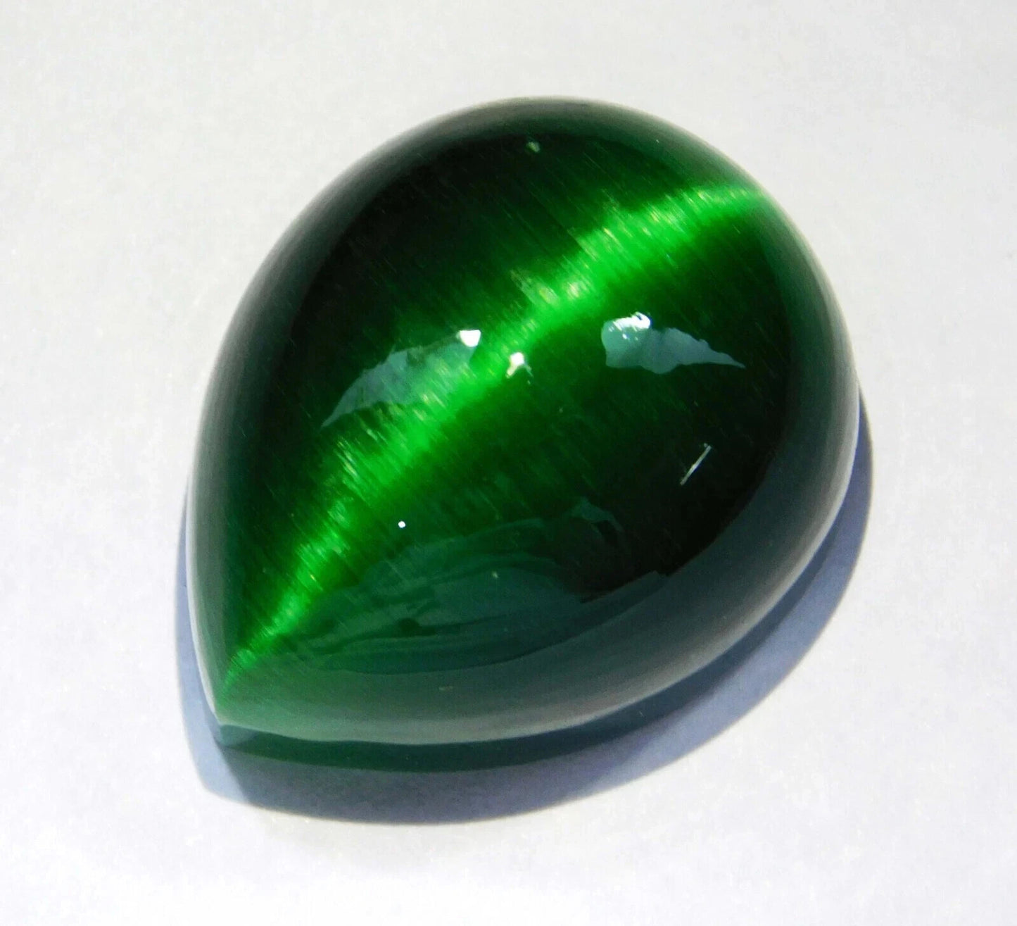 13.25 Ct NATURAL BRAZILIAN Green Cat Eye Loose Cabochon Cut Certified GEMSTONE
