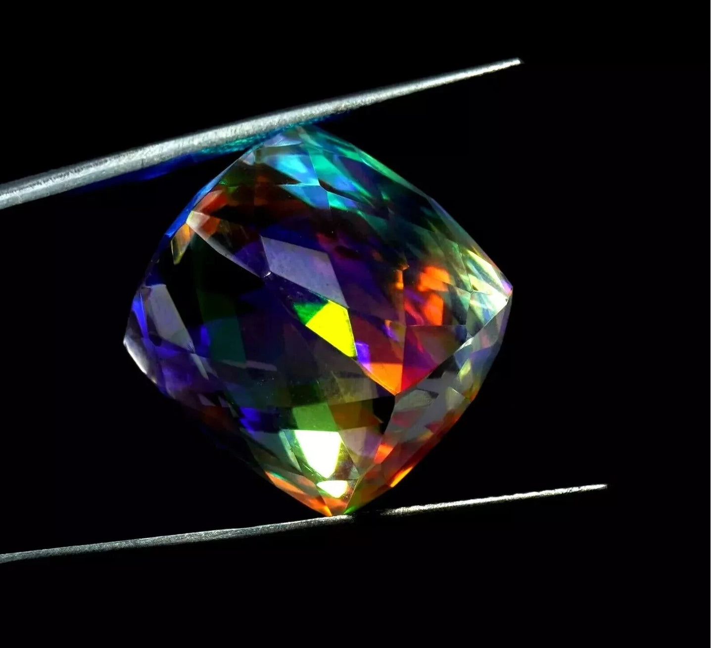 Natural Rainbow Brazilian Mystic Quartz 43.5 Ct Cube CUT FLAWLESS GEMSTONE