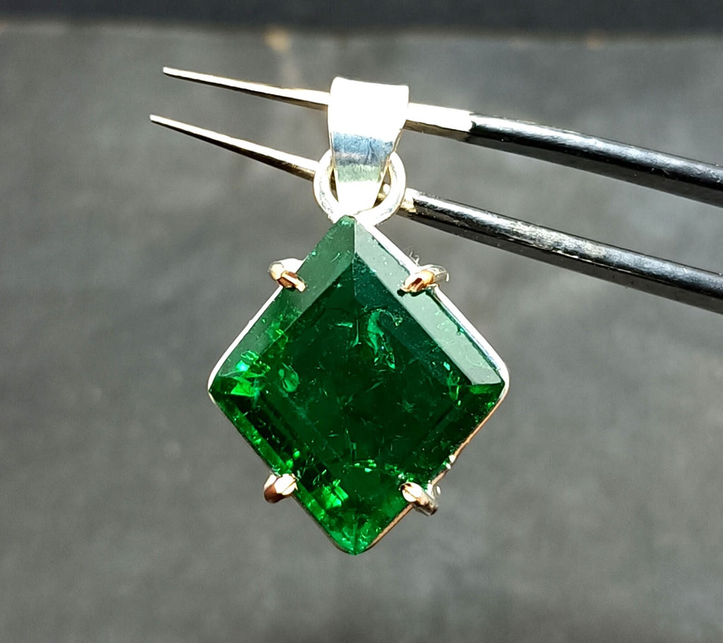Certified 21.50 Ct Natural Emerald 925 Solid Silver Fancy Cut Pendant Gemstone