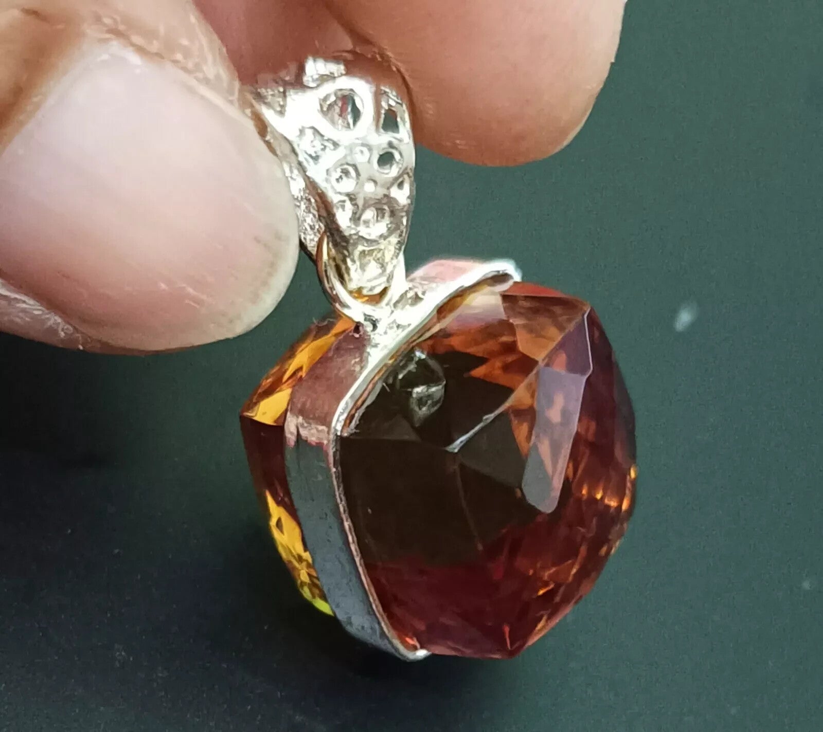Certified 54.10 Ct+ Natural Zultanite 7 Color Pendant 925 Silver Loose Gemstone