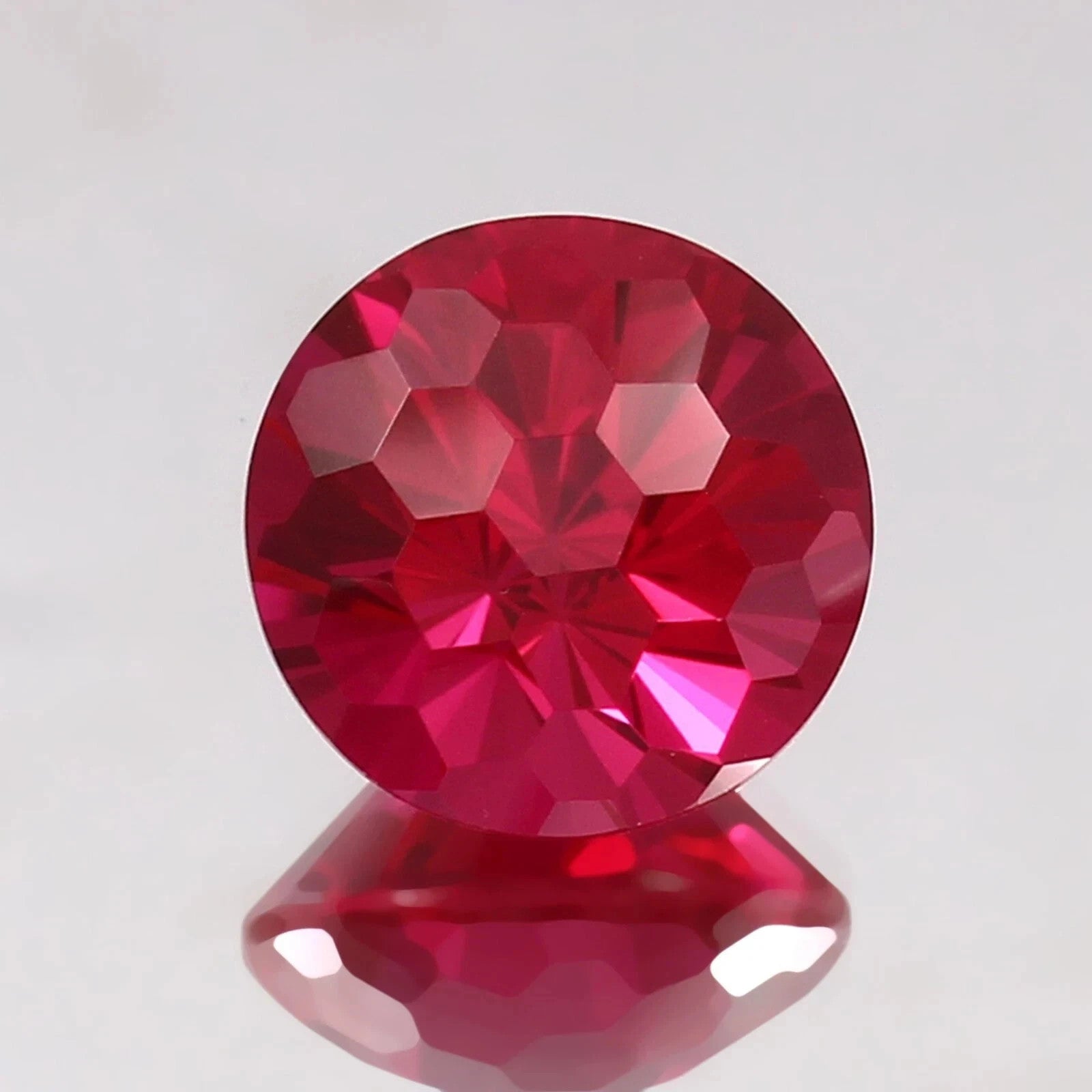 AA Mozambique Pegion Red Ruby Mastercut Round Loose Gemstone Football Cut 15x15