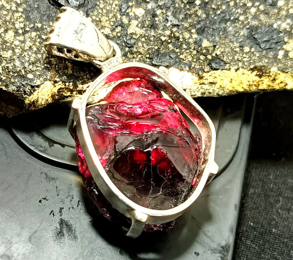 81.90 Ct Natural PAINITE Rough 925 Solid Silver Pendant LOOSE Rough Cut Gemstone