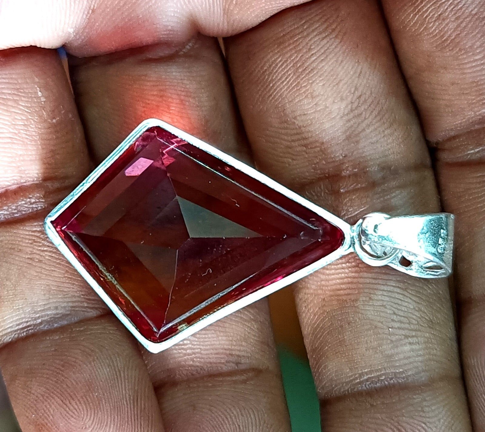 86.95 Ct Natural 7 Color Zultanite Pendant 925 Silver Loose Certified Gemstone