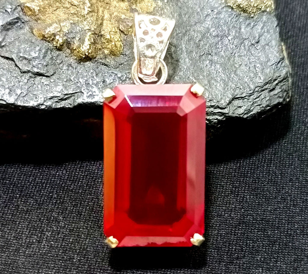 925 Sterling Silver Plated Emerald CutRuby Necklace locket Pendant 63.95 Ct