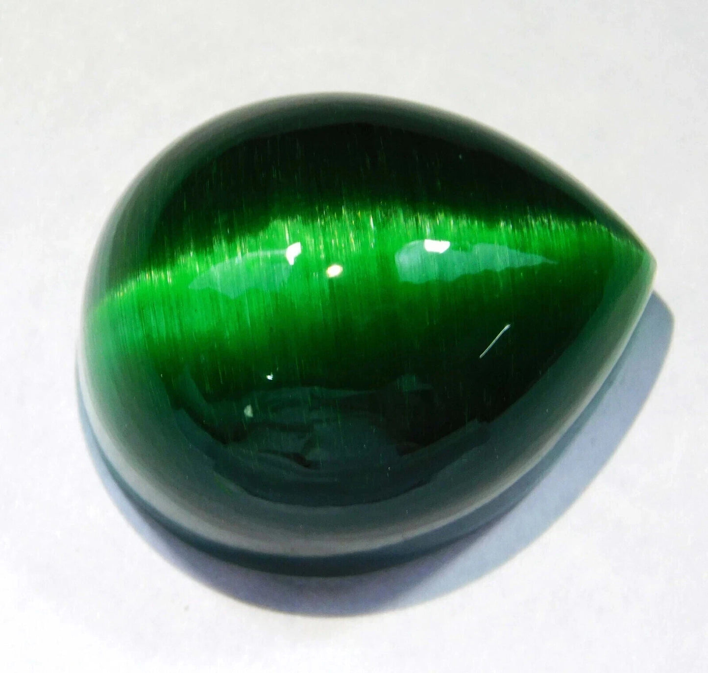 13.25 Ct NATURAL BRAZILIAN Green Cat Eye Loose Cabochon Cut Certified GEMSTONE