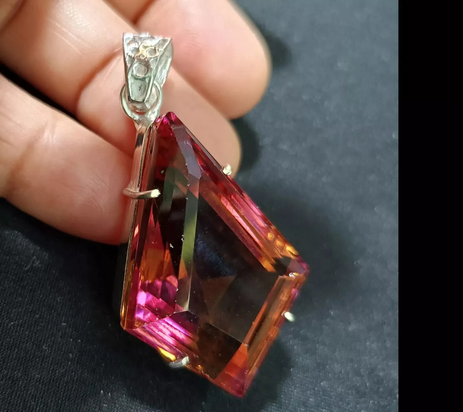 98.05 Ct Natural 7 Color Zultanite Pendant 925 Silver Loose Certified Gemstone