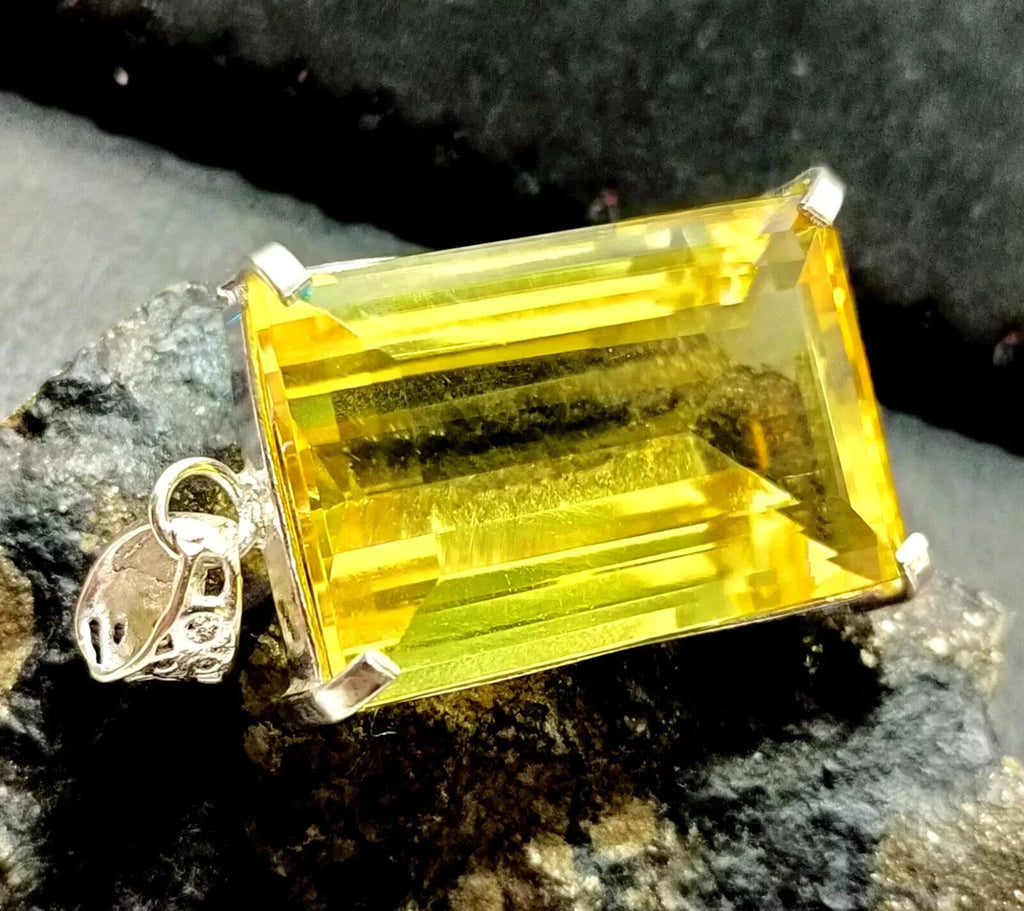 102.25 Ct EGL Certified Natural Topaz 925 Solid Silver Pendant Loose Gemstone