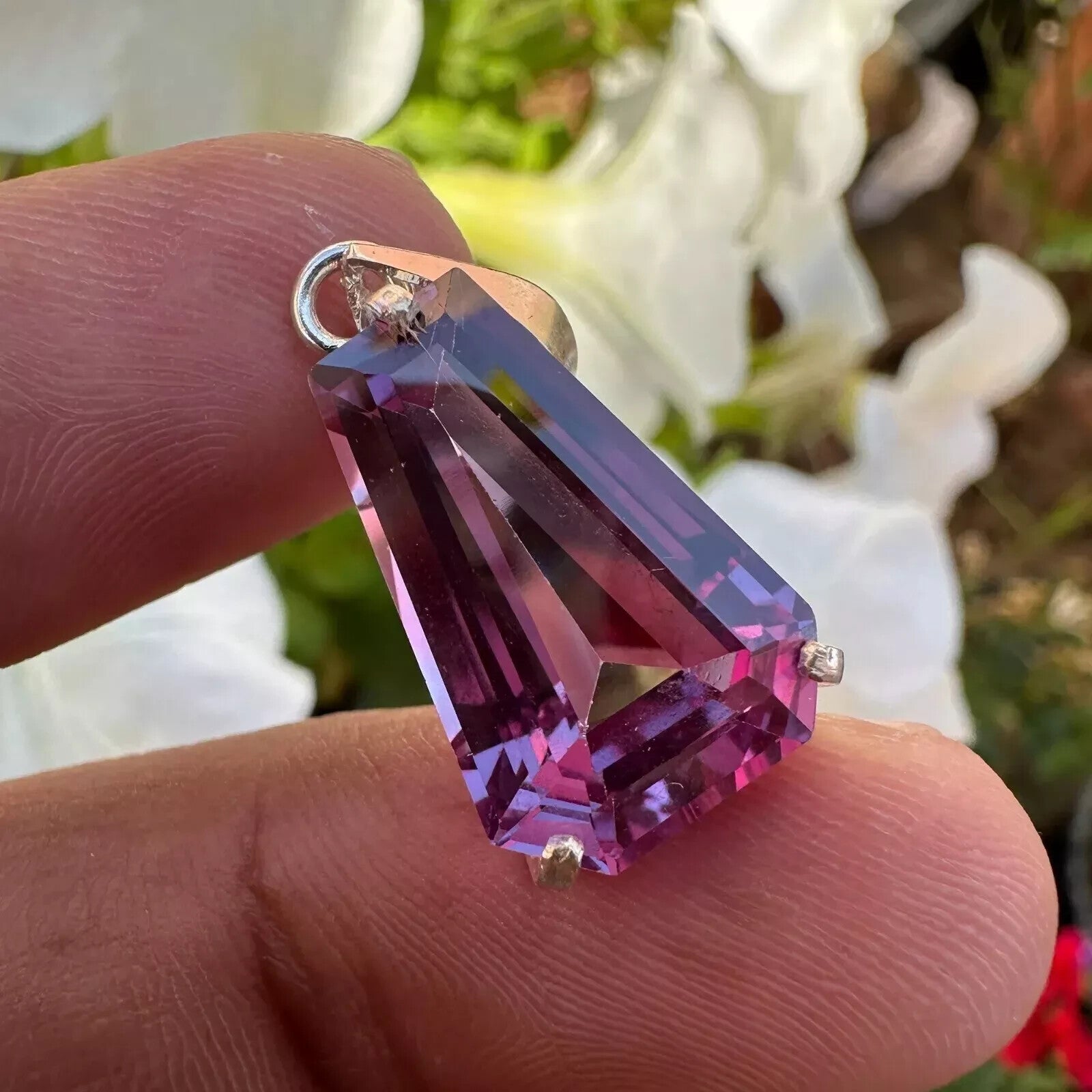 Certified 25 CT Natural Alexandrite Color-Change Gemstone Pendant In 925 Silver