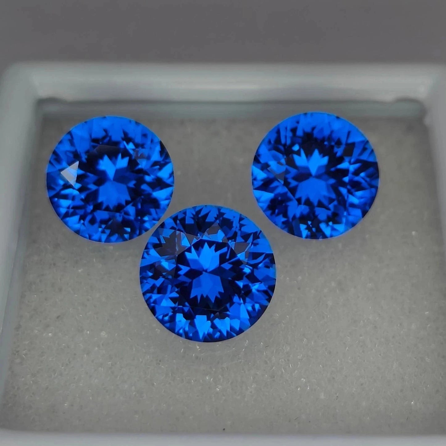 15 Ct+ 3 Pcs Natural GIE Certified Ceylon Blue Sapphire Round Loose Gemstone