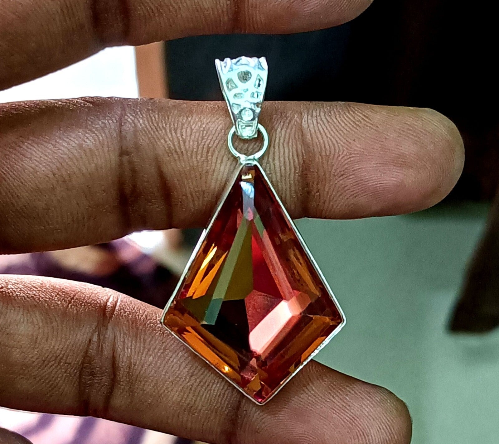 86.95 Ct Natural 7 Color Zultanite Pendant 925 Silver Loose Certified Gemstone