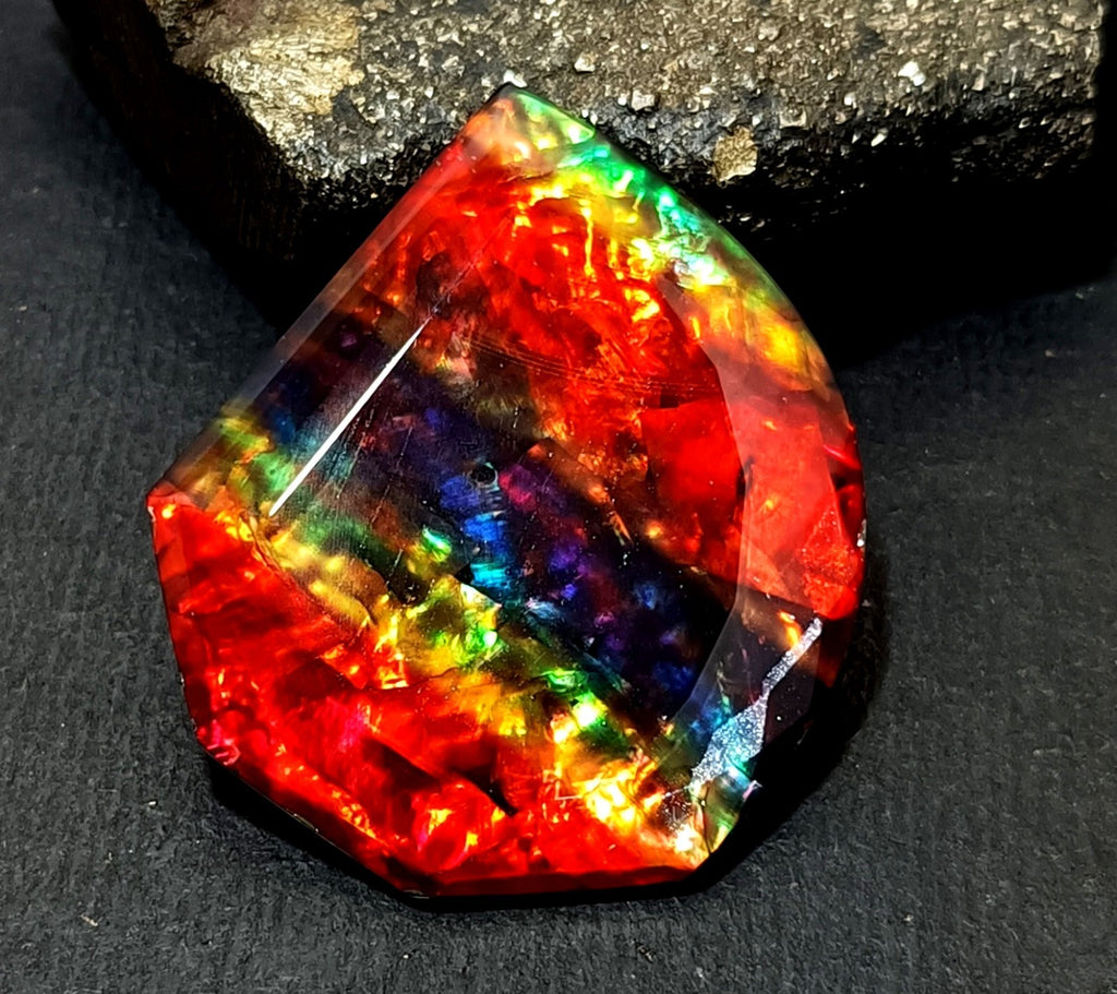 99 Ct Natural Ammolite Oval Opal-Like Organic Doublet Rare Loose GEMSTONE