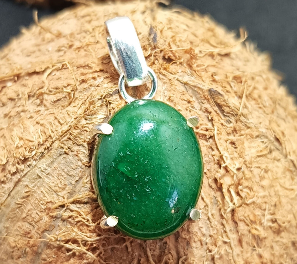 Certified 30.30 Ct Stunning Emerald Solid Silver Oval Cabochon Pendant Gemstone