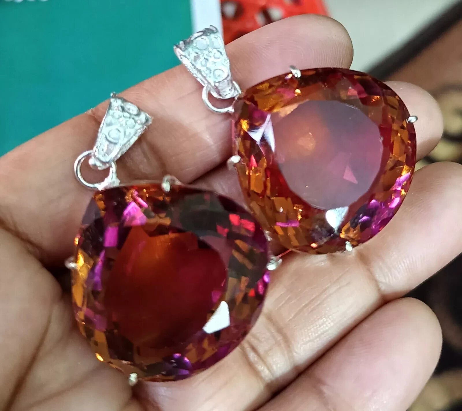 Certified 215 Ct + Natural Zultanite 7 Color Pear Pendant 925 Silver Gemstone