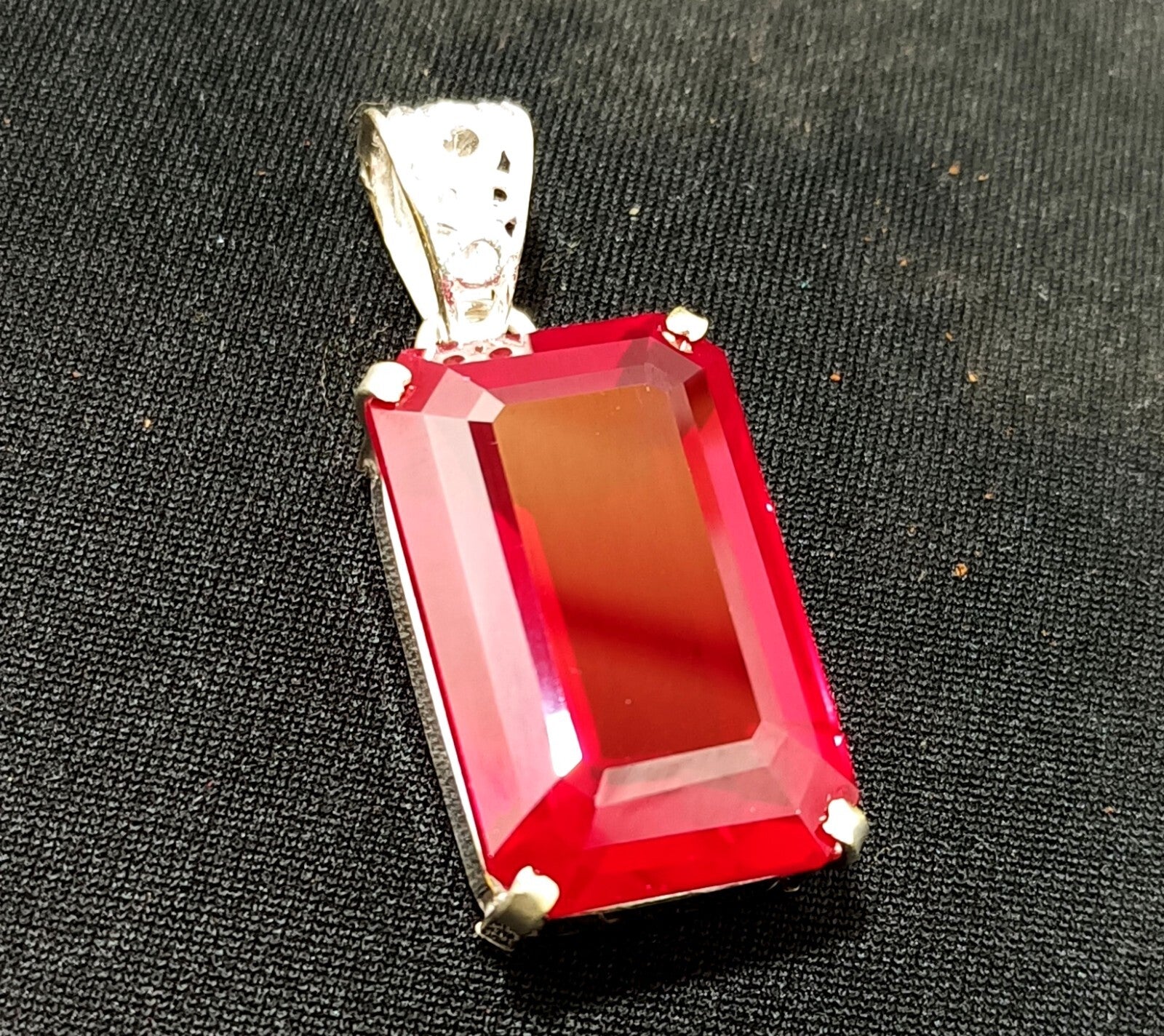 925 Sterling Silver Plated Emerald CutRuby Necklace locket Pendant 63.95 Ct