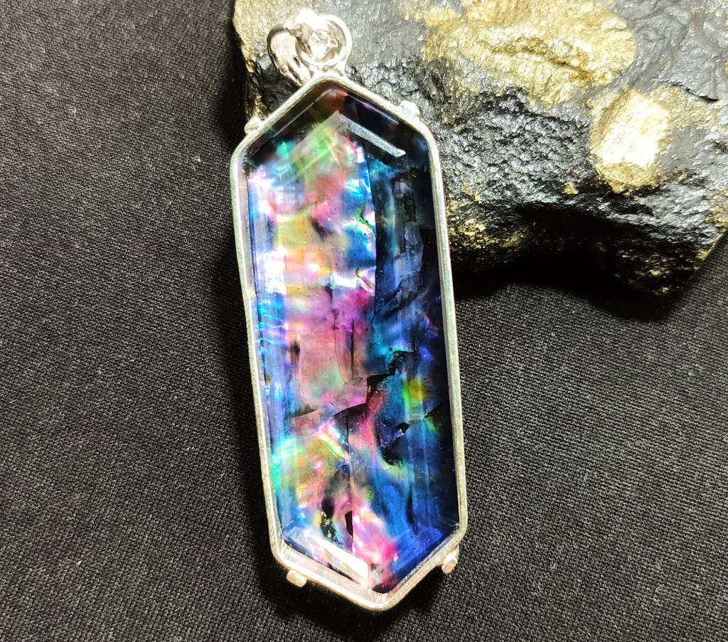 Certified Fancy Cut 97.90 Ct Natural Ammolite 925 Solid Silver Pendant Gemstone