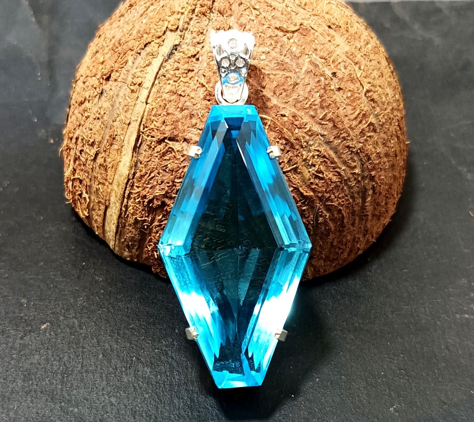 100.85 Ct EGL Certified Natural Topaz 925 Solid Silver Pendant Loose Gemstone