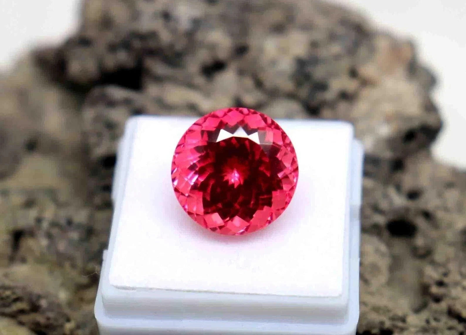 40.80 Ct Certified Round Cut Natural Padparadscha Sapphire Loose Gemstone