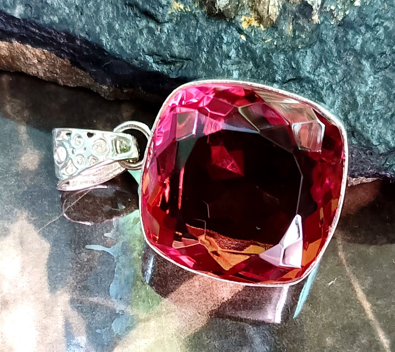 62.30 Ct Natural Zultanite 7 Color Pendant 925 Silver Loose Certified Gemstone