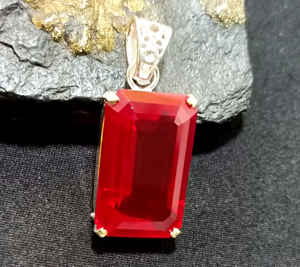 925 Sterling Silver Plated Emerald CutRuby Necklace locket Pendant 63.95 Ct