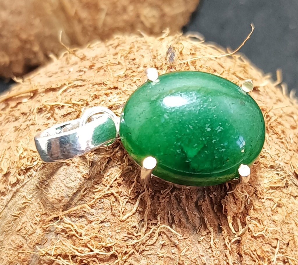 Certified 30.30 Ct Stunning Emerald Solid Silver Oval Cabochon Pendant Gemstone