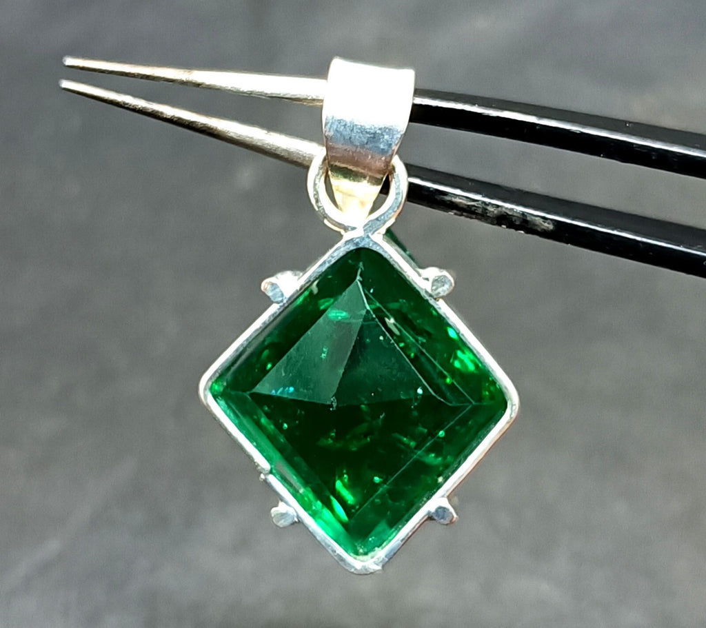 Certified 21.50 Ct Natural Emerald 925 Solid Silver Fancy Cut Pendant Gemstone