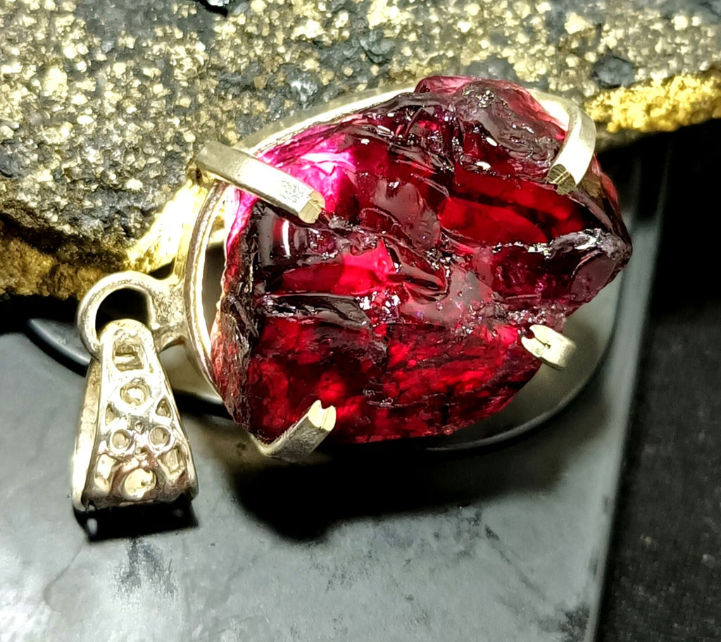 81.90 Ct Natural PAINITE Rough 925 Solid Silver Pendant LOOSE Rough Cut Gemstone