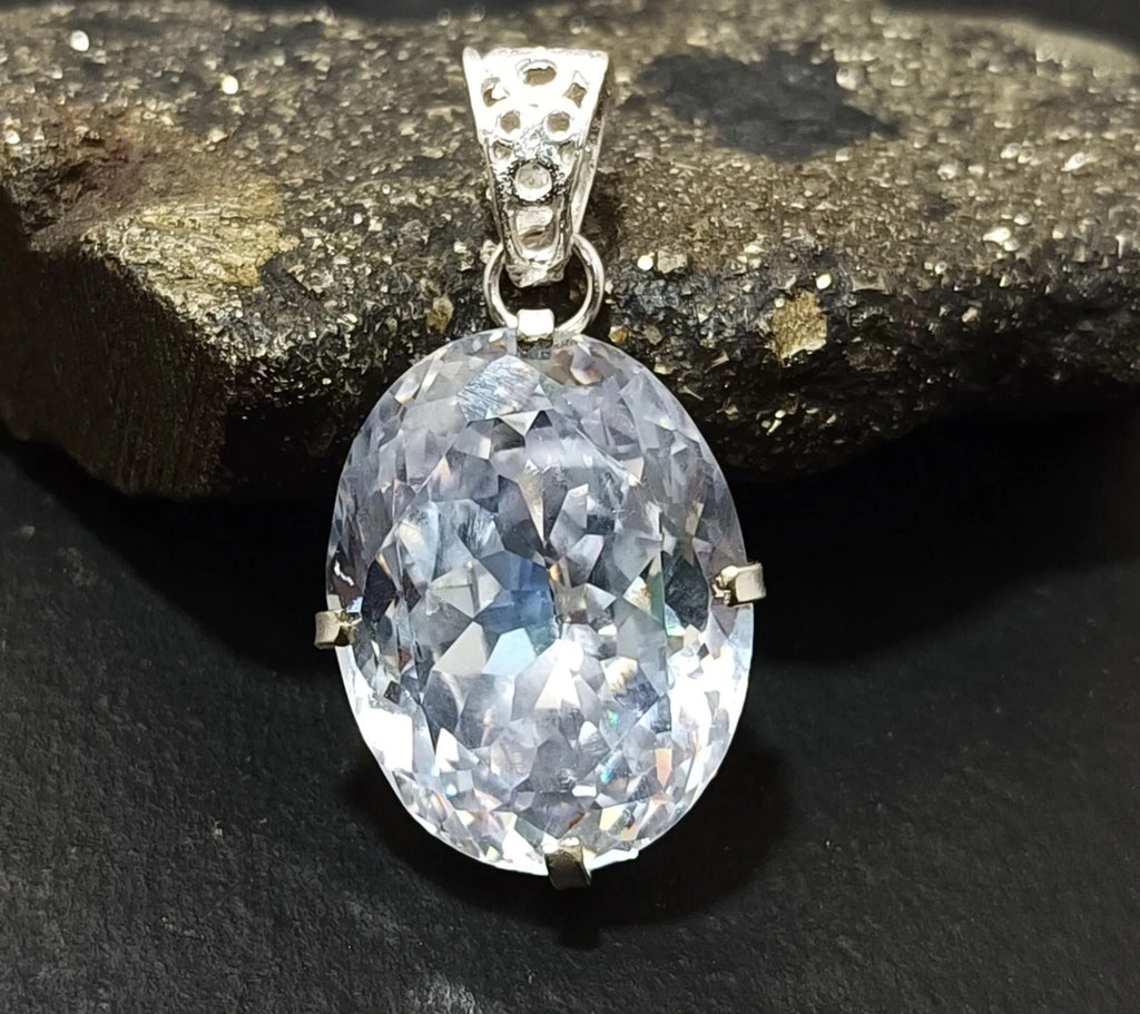 30 Ct Natural Brazilian Oval Cut White Zircon Pendant 925 Silver Gemstone