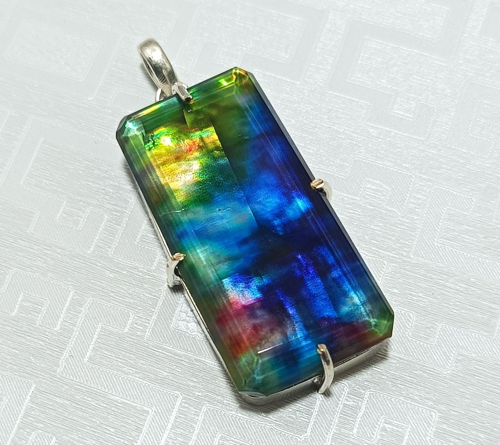 Certified 92.15Ct Natural Ammolite 925 Silver Emerald Cut Pendant Loose Gemstone