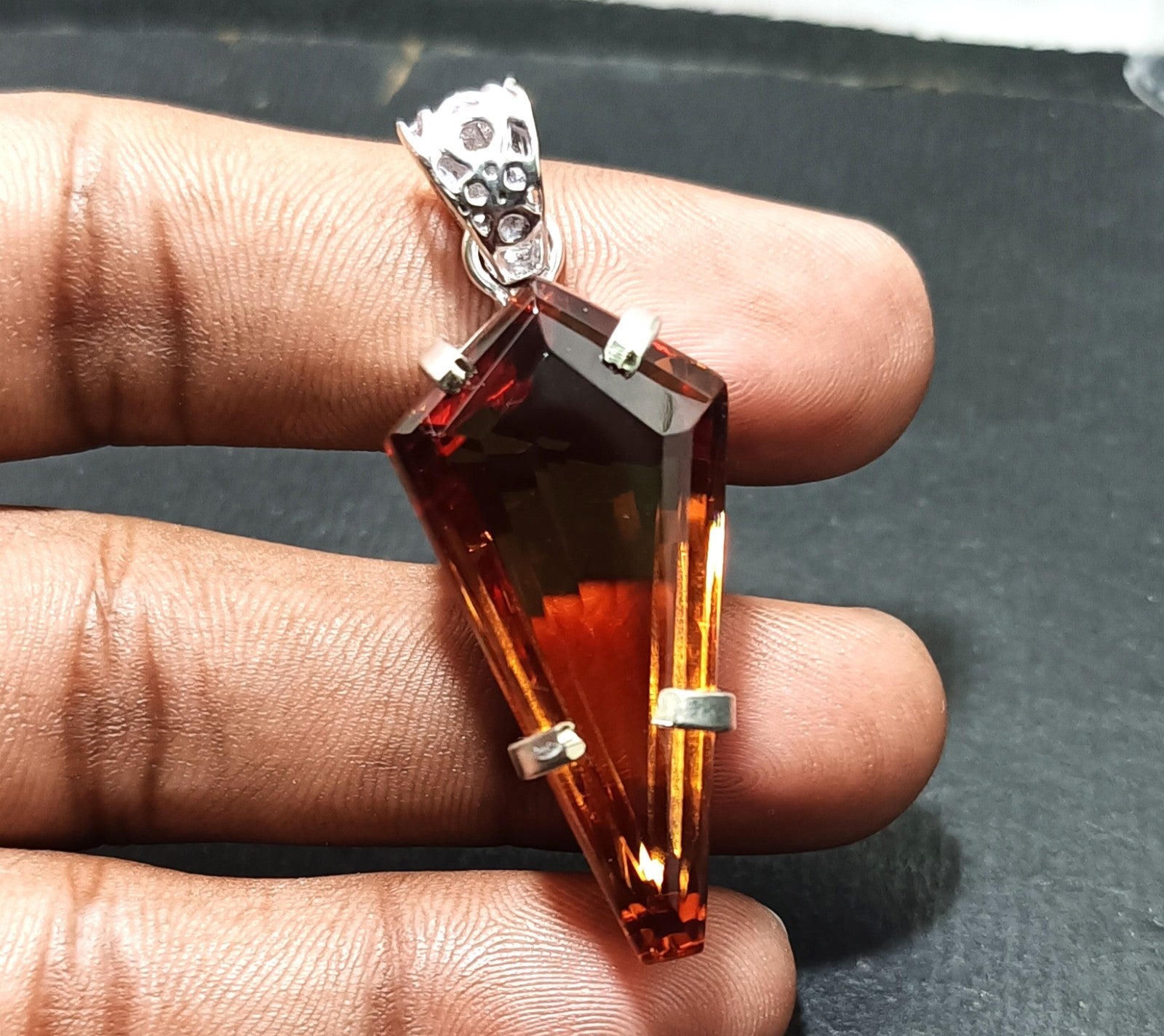 74.85 Ct Natural Zultanite 7 Color Pendant 925 Silver Loose Certified Gemstone