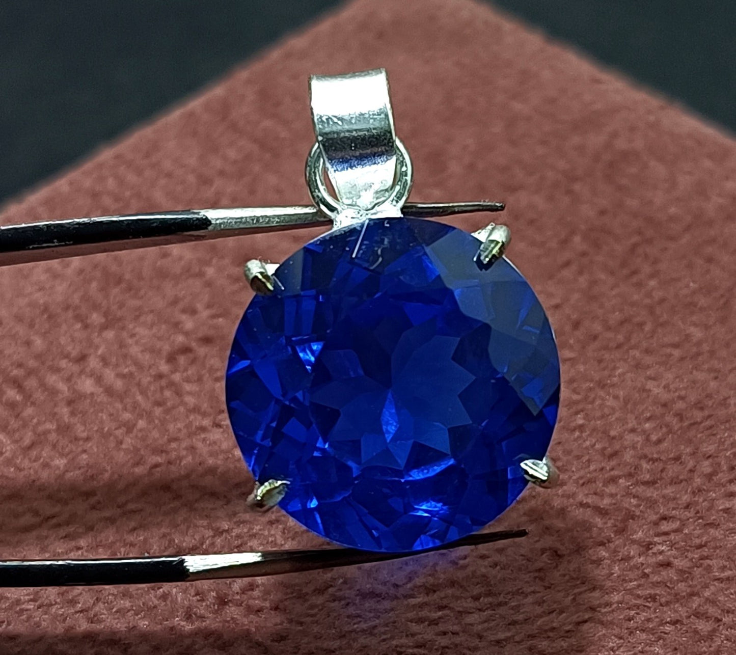 Round 33.35 Ct GIE Certified Natural Blue Sapphire 925 Silver Pendant Gemstone