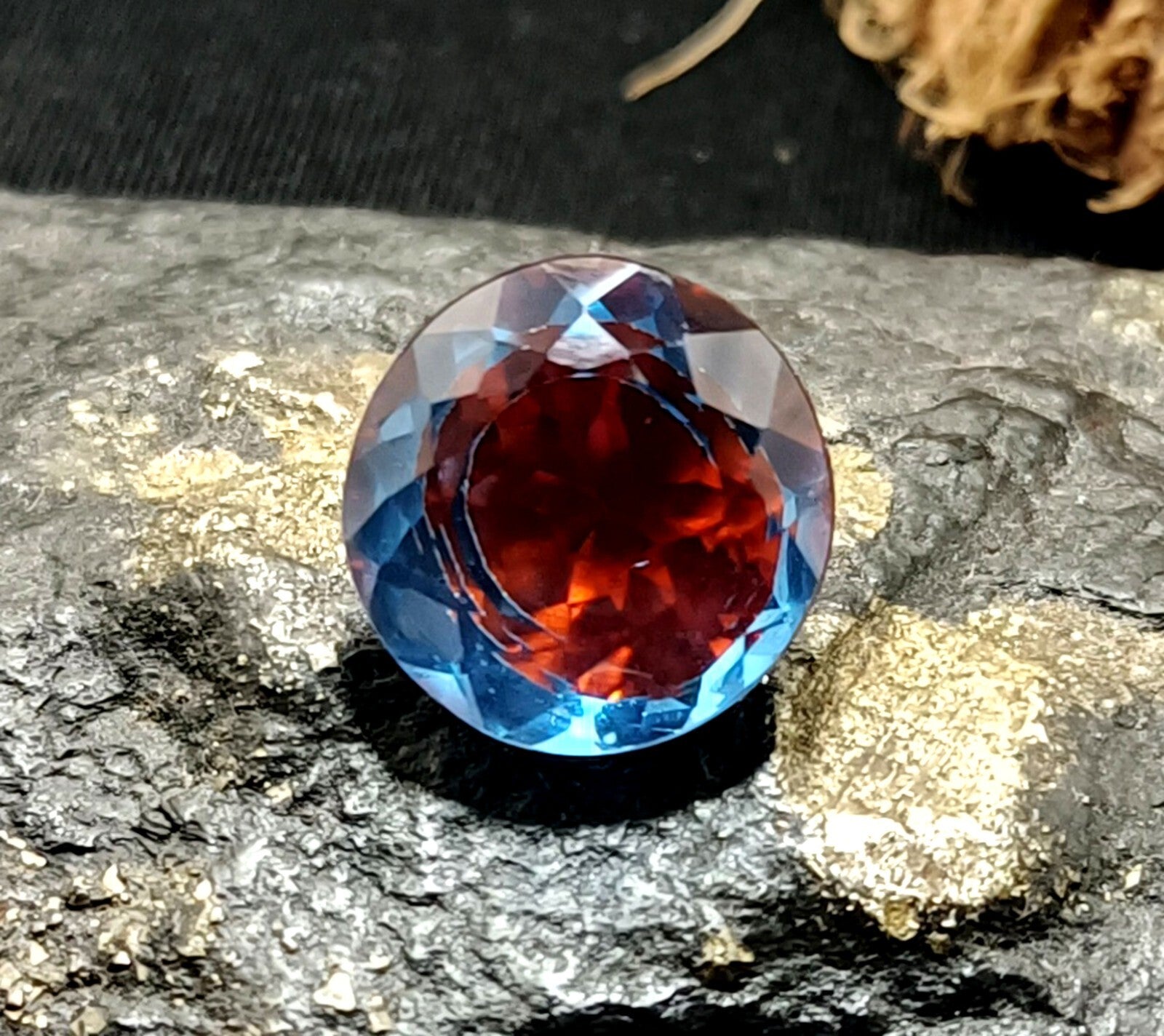 14.90 Ct A++ NATURAL Ceylon PITAMBARI Sapphire Bi-Color Certified Round GEMSTONE